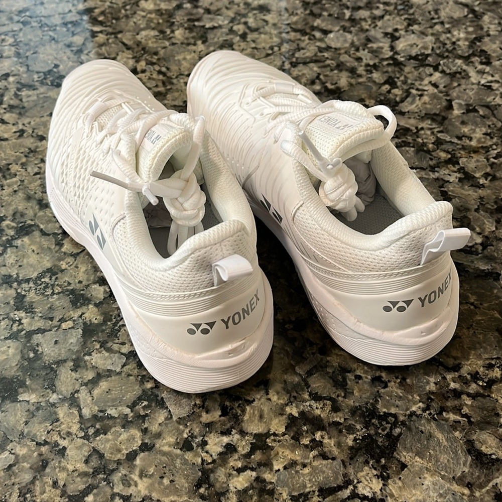 Yonex Power Cushion SONICCAGE3 Size 8.5 NIB